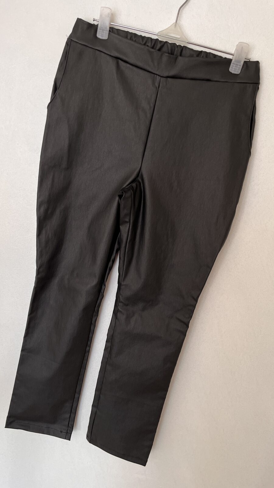 Patrón para imprimir pantalón con cintura elastizada y bolsillos - Imagen 2