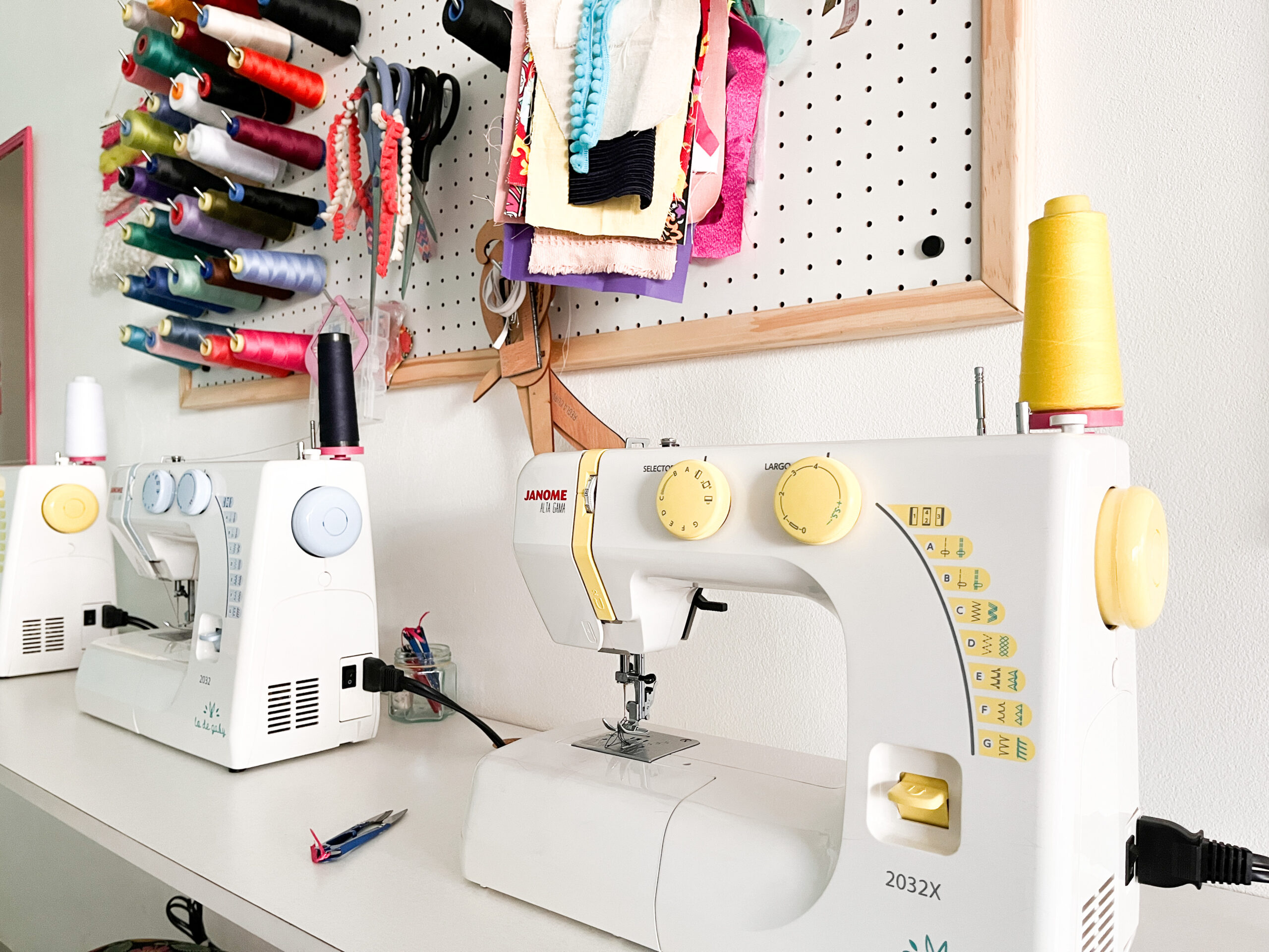 Guía fácil para ajustar la tensión de tu máquina de coser (ideal principiantes)
